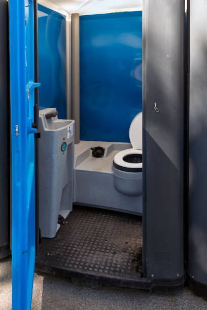 Best Luxury portable toilet rental  in Clermont, GA